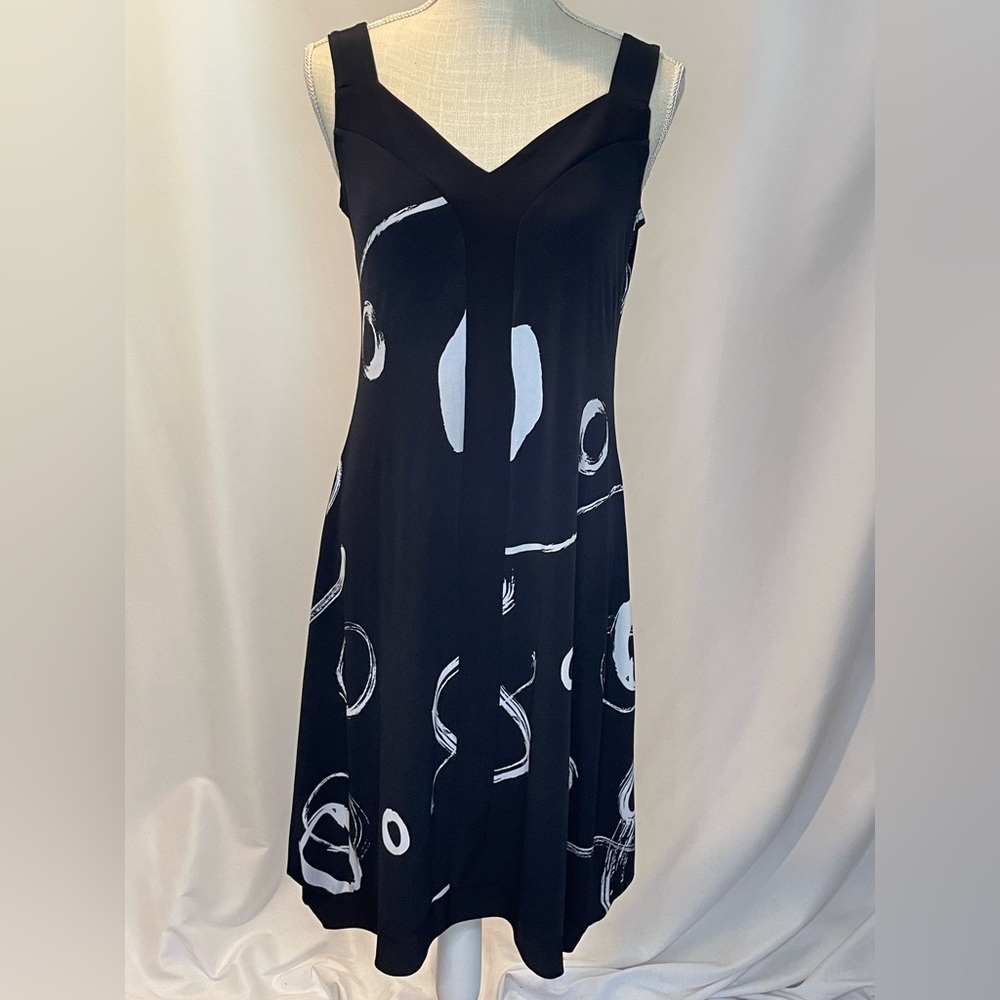 ARTEX FASHIONS Women Dress Black and White stretchy, size S